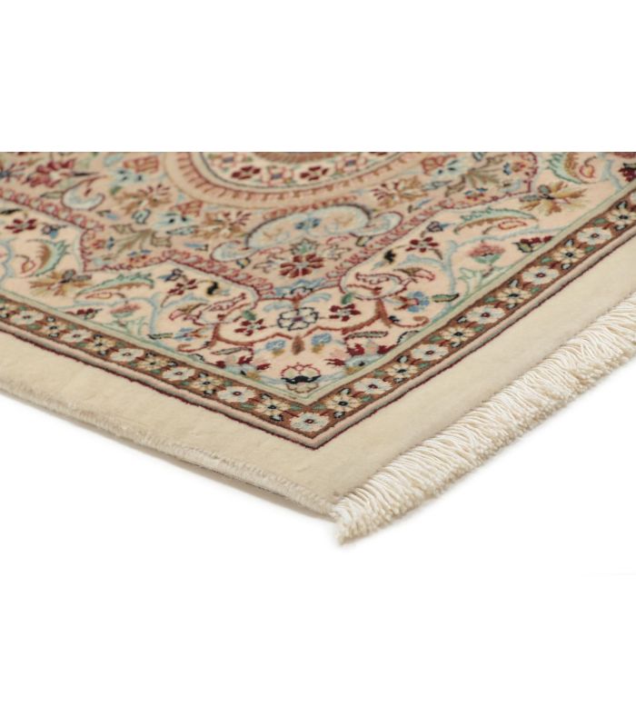 Ilam Sherkat auf Seide