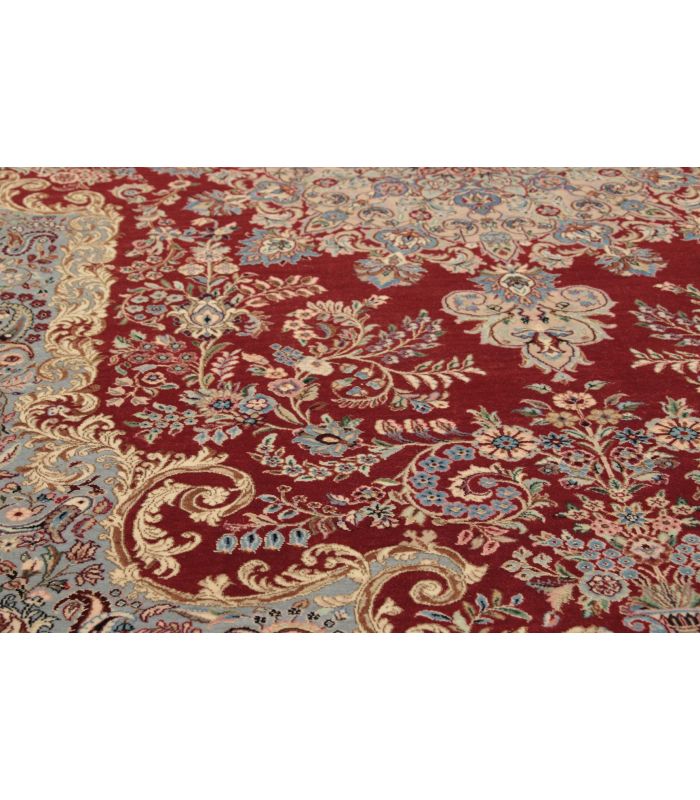 Ilam Sherkat on silk warp