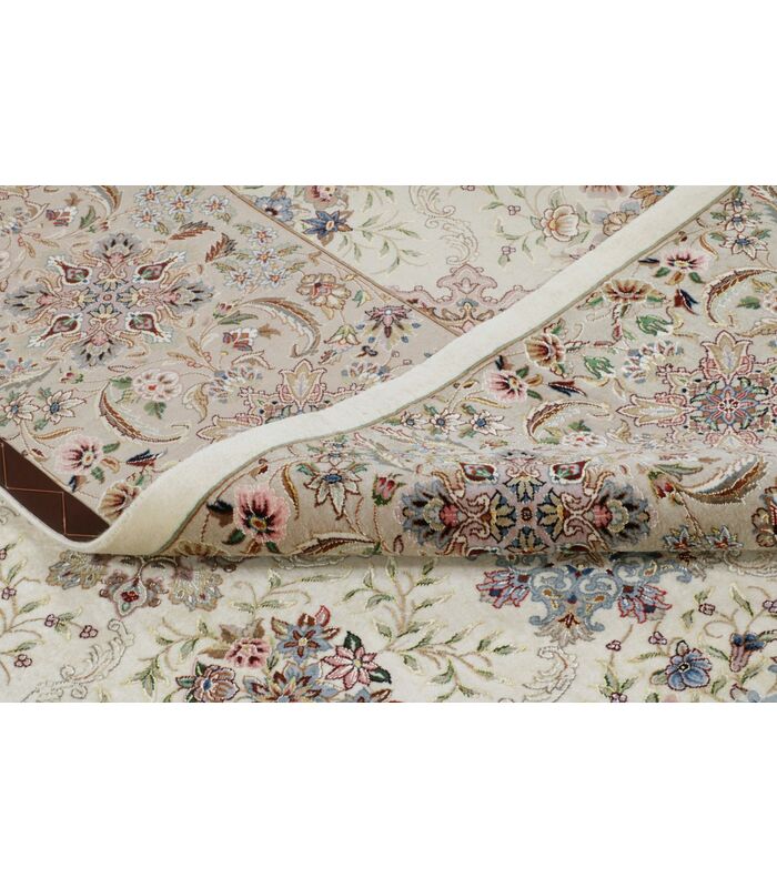 Ilam Sherkat auf Seide