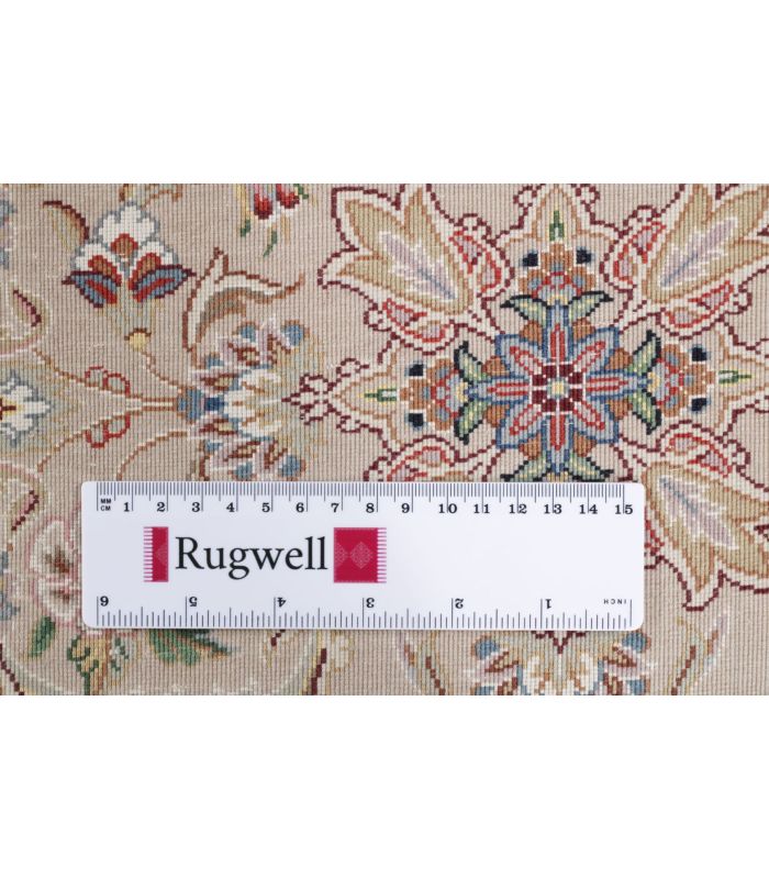 Ilam Sherkat auf Seide