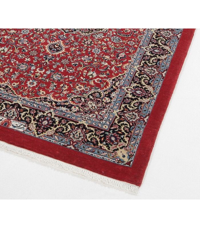 Ilam Sherkat auf Seide