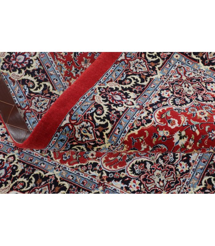 Ilam Sherkat auf Seide