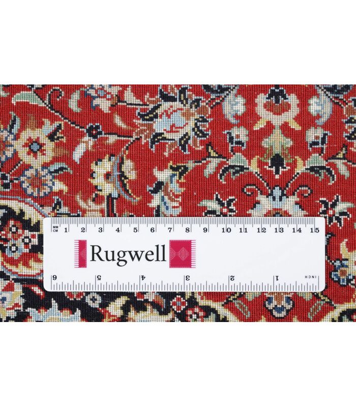 Ilam Sherkat auf Seide