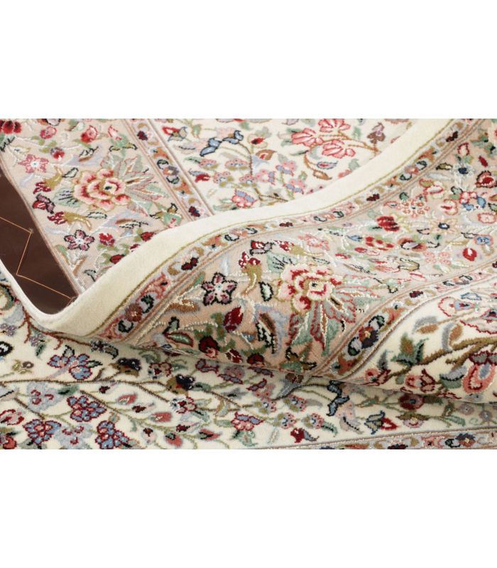 Ilam Sherkat auf Seide