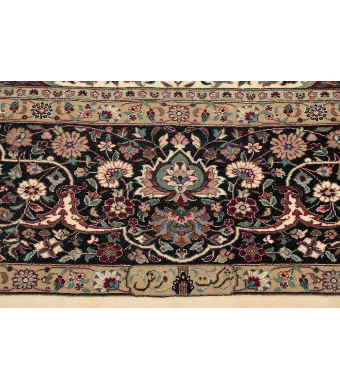 Ilam Sherkat on silk warp