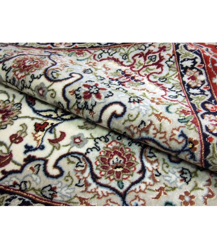 Isfahan on silk warp