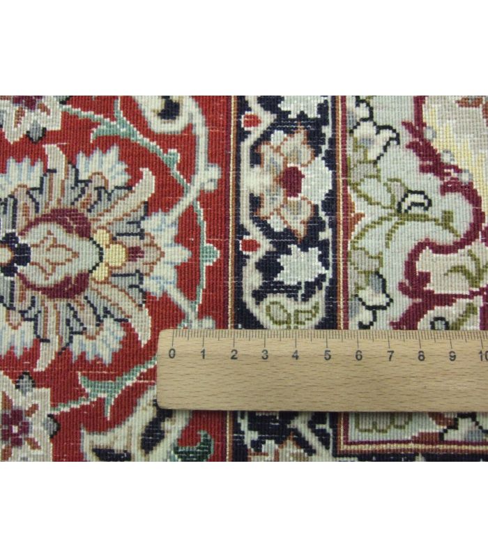 Isfahan on silk warp