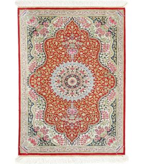 Qum silk