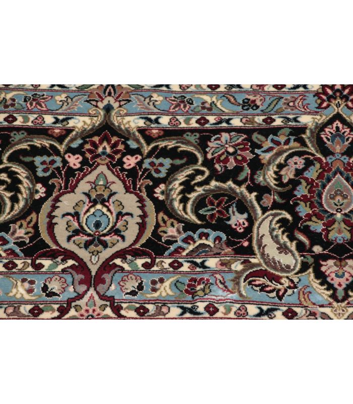 Ilam Sherkat auf Seide