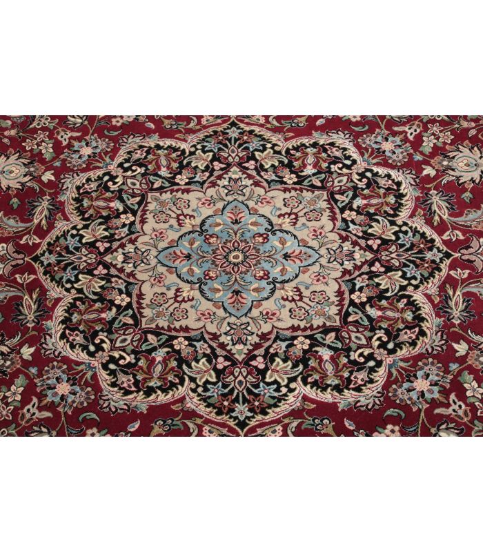 Ilam Sherkat auf Seide