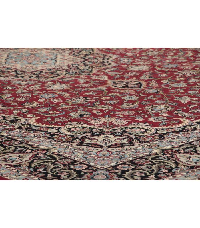 Ilam Sherkat auf Seide