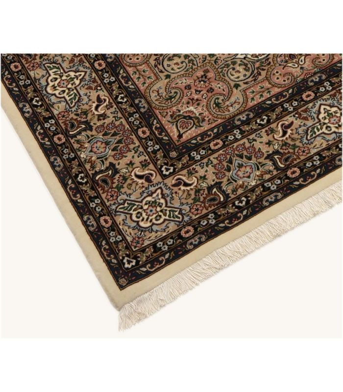 Ilam Sherkat auf Seide