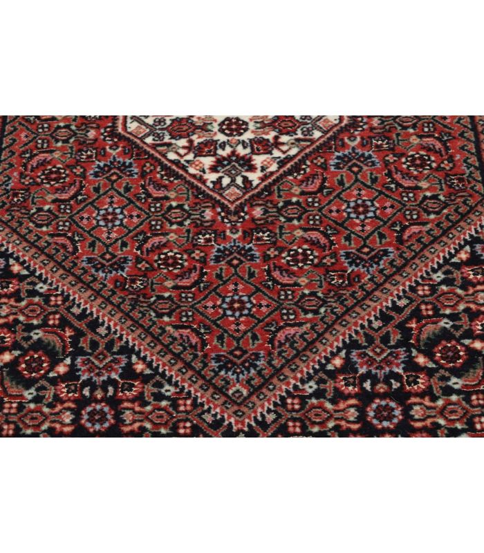 Bidjar with silk contours