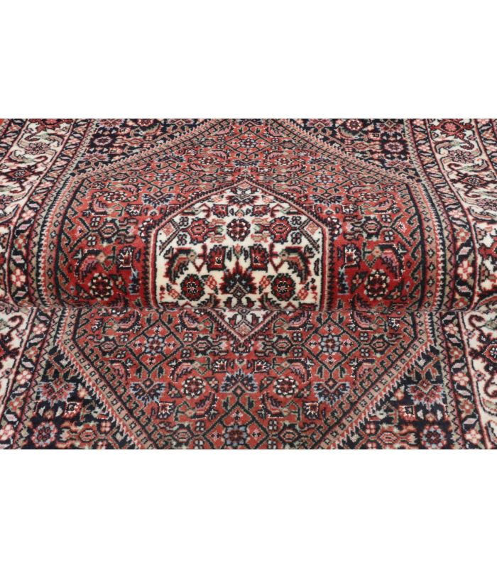 Bidjar with silk contours