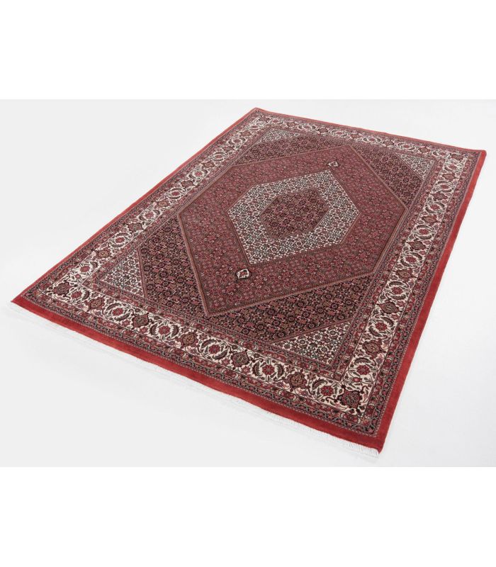 Bidjar with silk contours