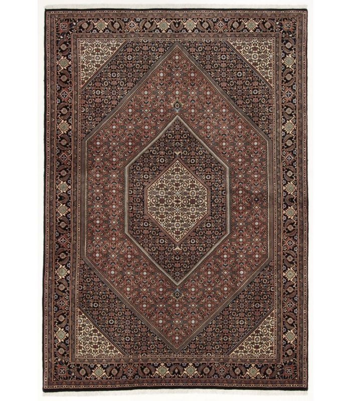 Bidjar with silk contours