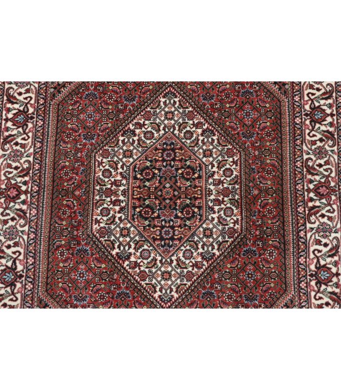 Bidjar with silk contours