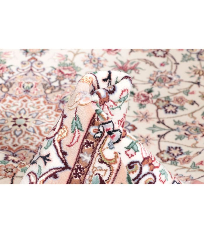 Isfahan on silk warp