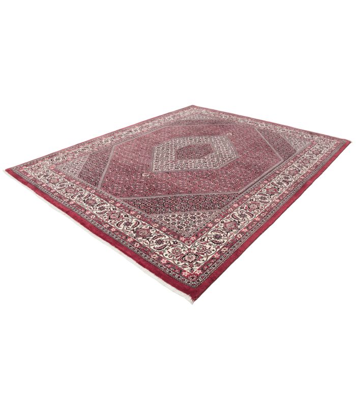 Bidjar with silk contours