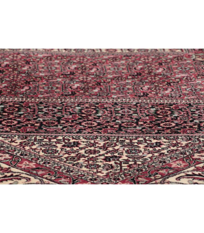 Bidjar with silk contours