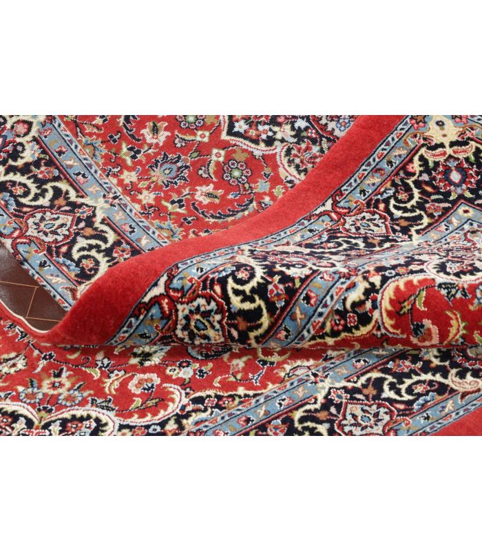 Ilam Sherkat auf Seide