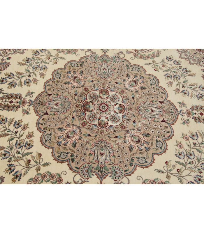 Ilam Sherkat auf Seide