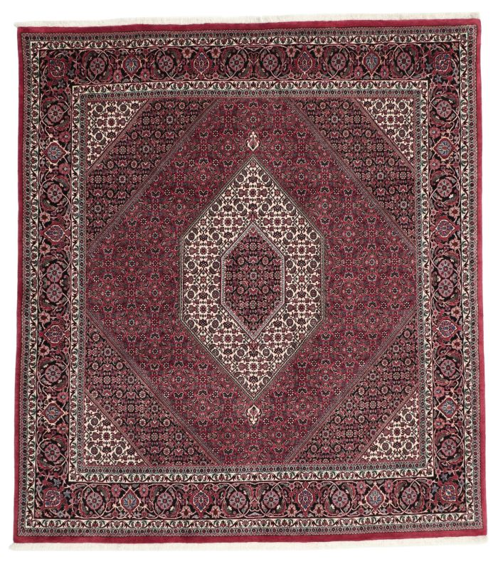 Bidjar with silk contours