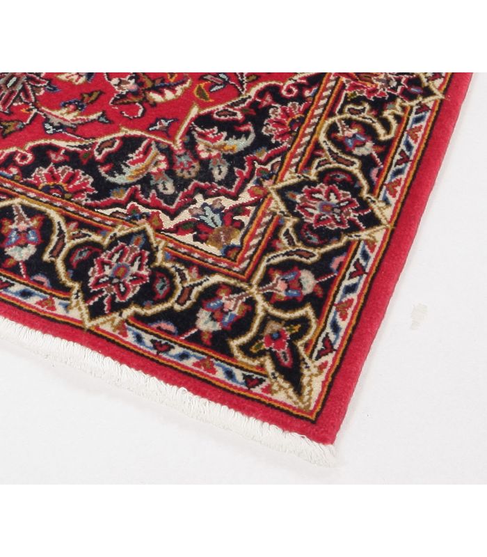 Keshan with silk contours