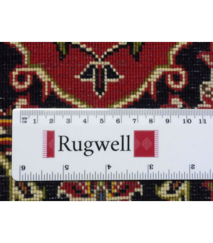 Keshan with silk contours