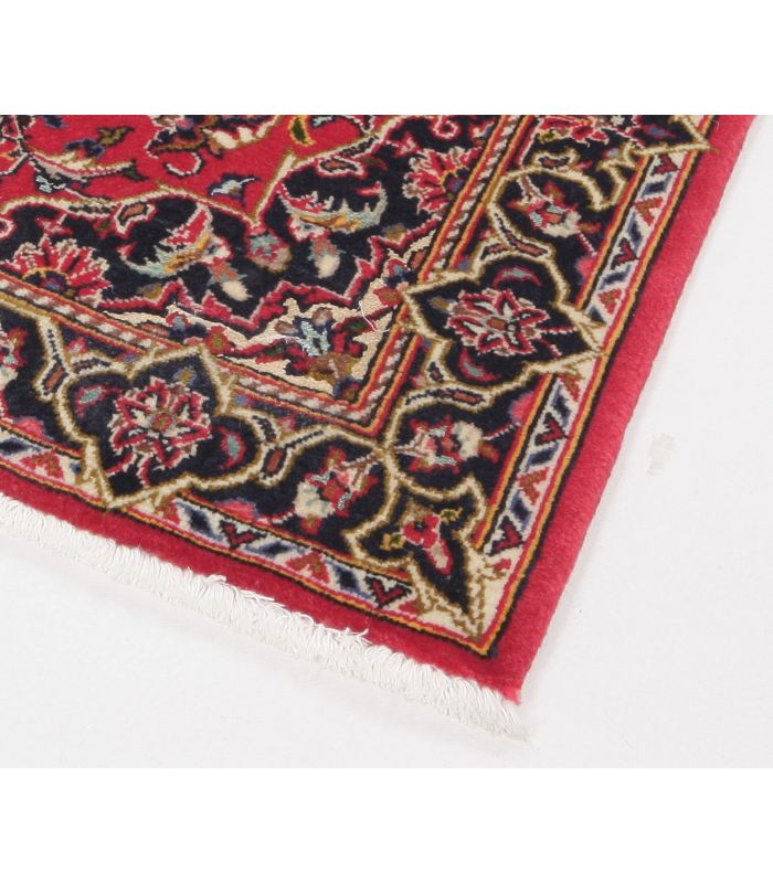 Keshan with silk contours