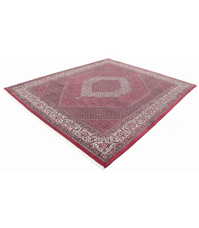 Bidjar with silk contours