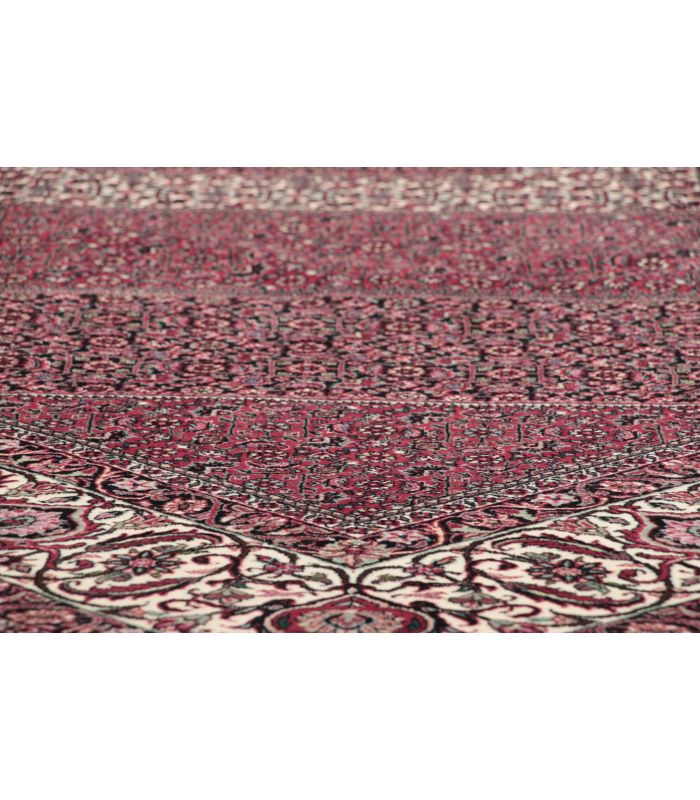 Bidjar with silk contours