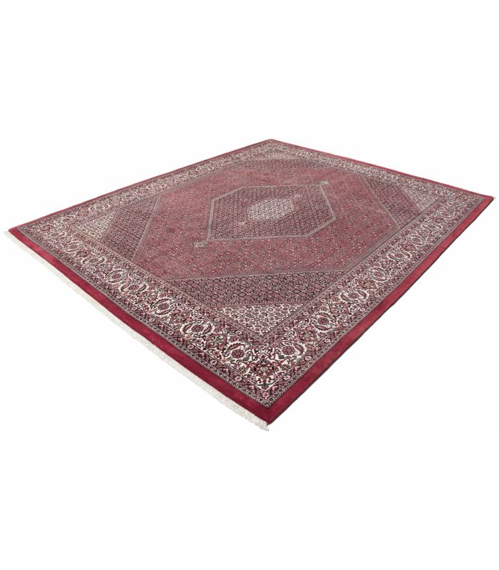 Bidjar with silk contours