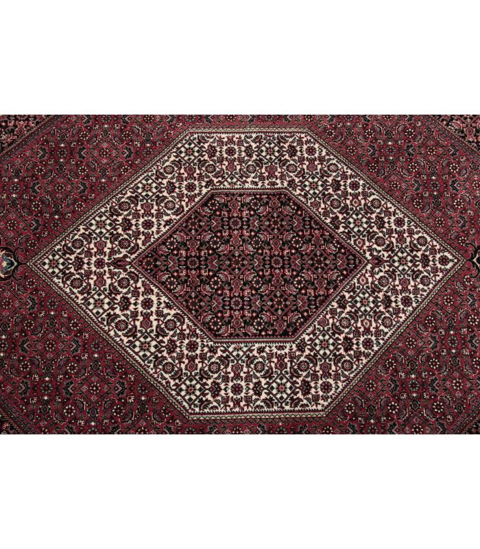 Bidjar with silk contours