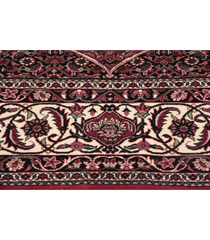 Bidjar with silk contours