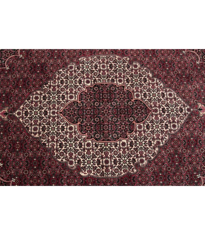 Bidjar with silk contours