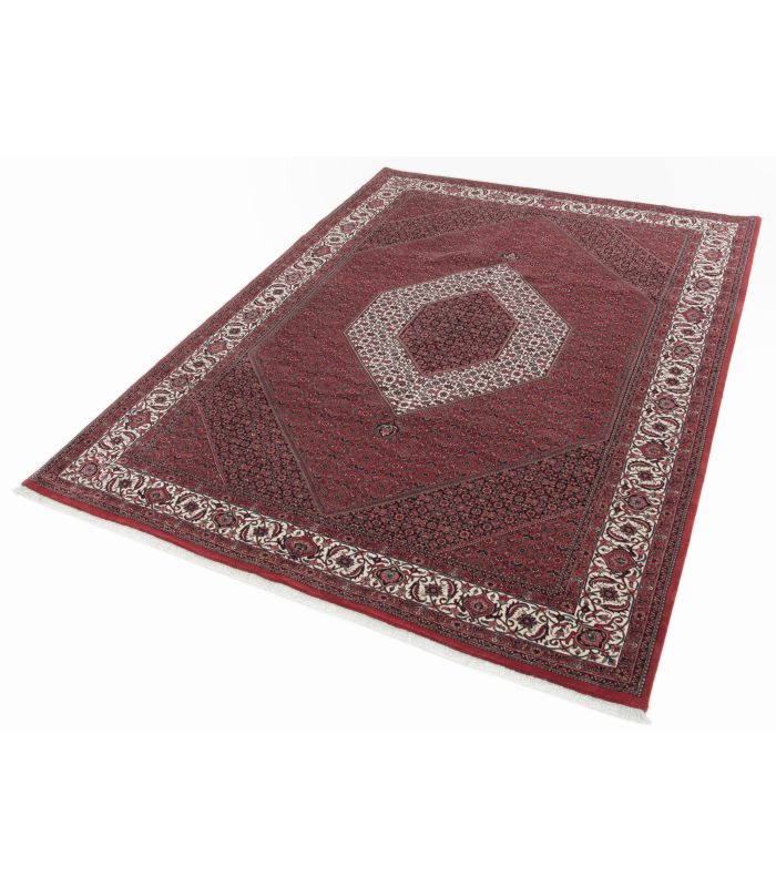 Bidjar with silk contours