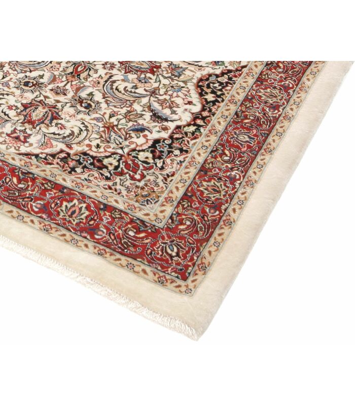 Ilam Sherkat auf Seide