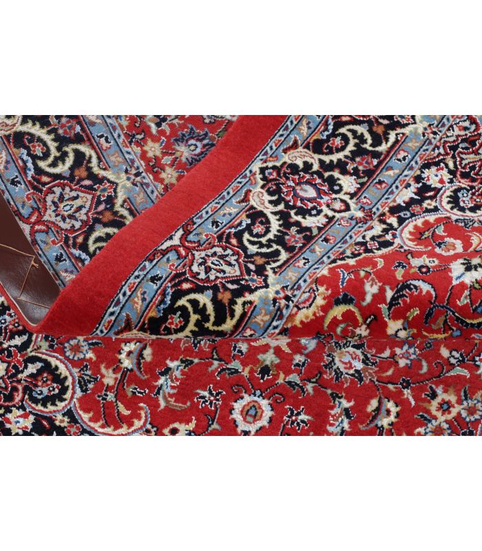 Ilam Sherkat auf Seide