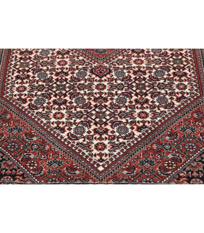 Bidjar with silk contours