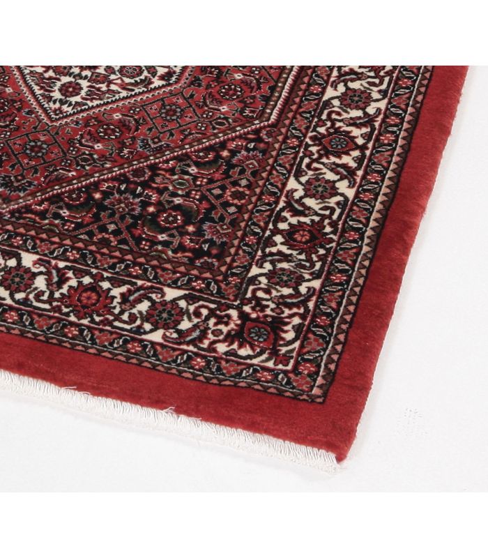 Bidjar with silk contours