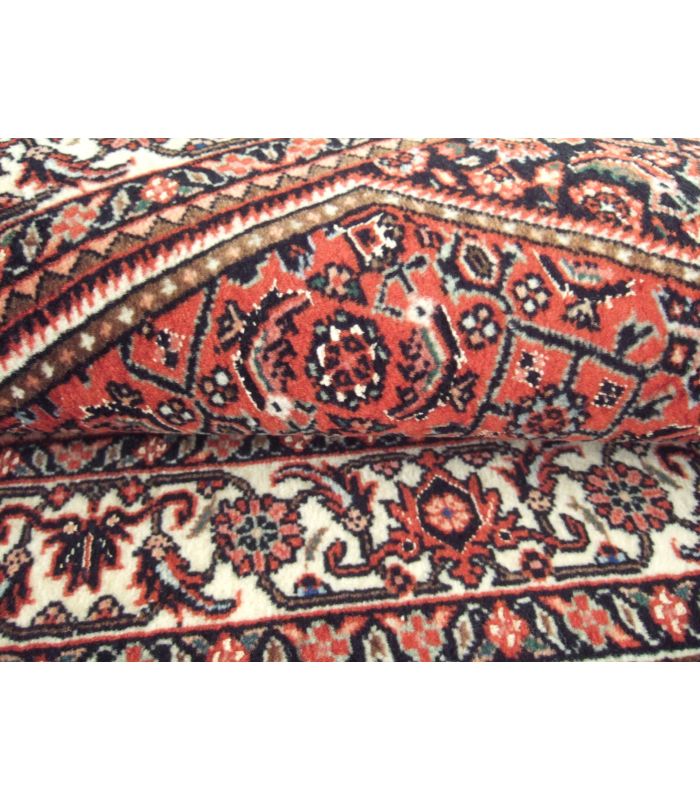 Bidjar with silk contours