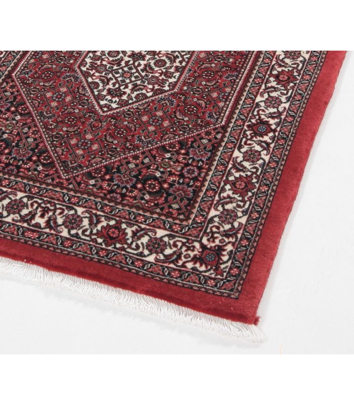 Bidjar with silk contours