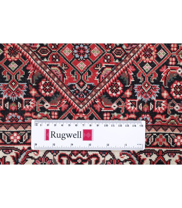 Bidjar with silk contours