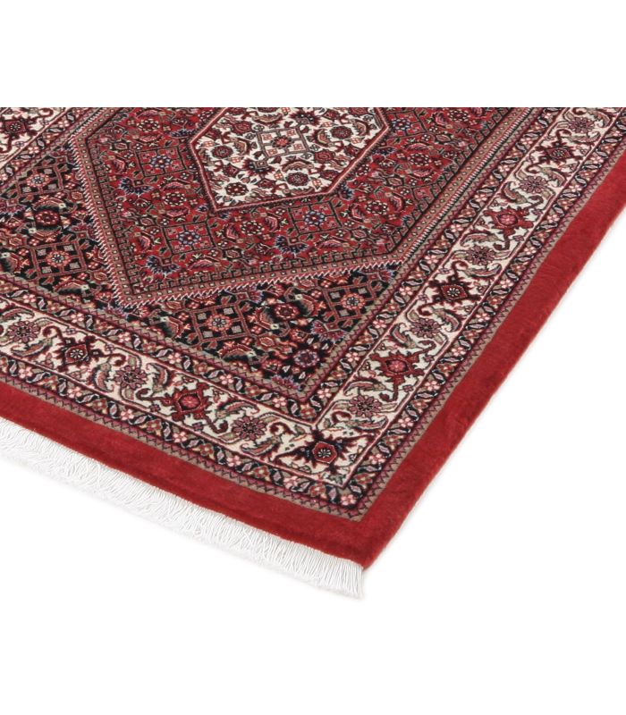 Bidjar with silk contours