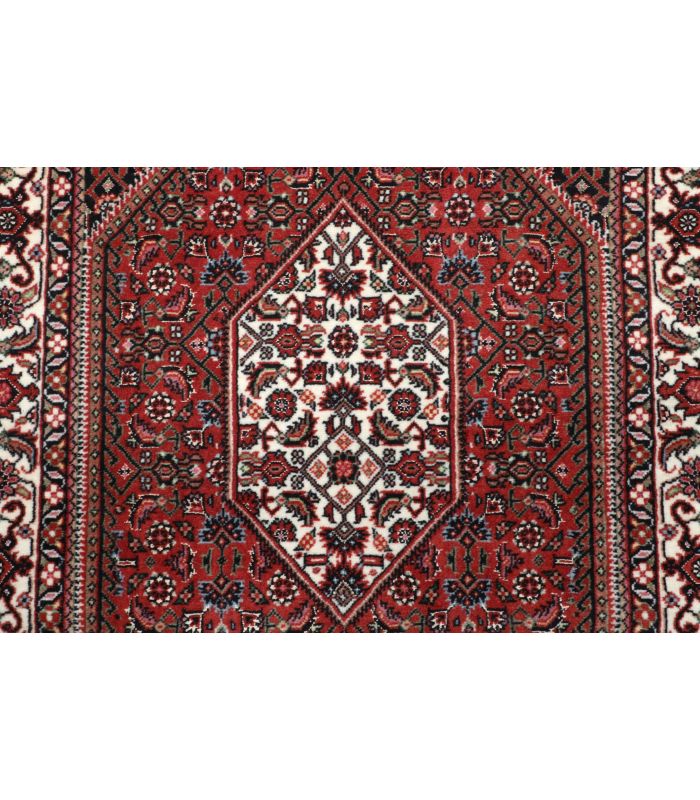 Bidjar with silk contours