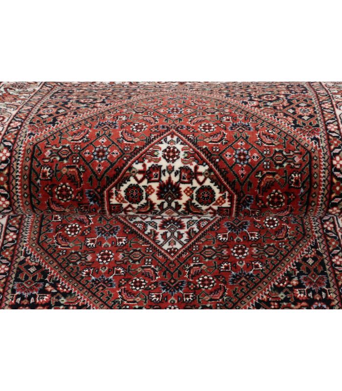 Bidjar with silk contours