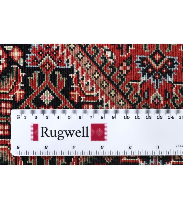 Bidjar with silk contours