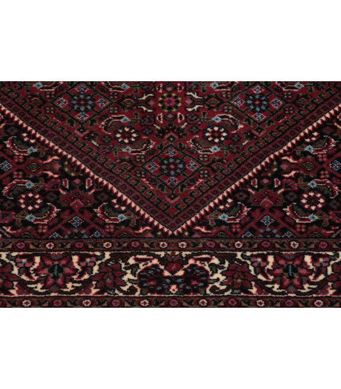 Bidjar with silk contours