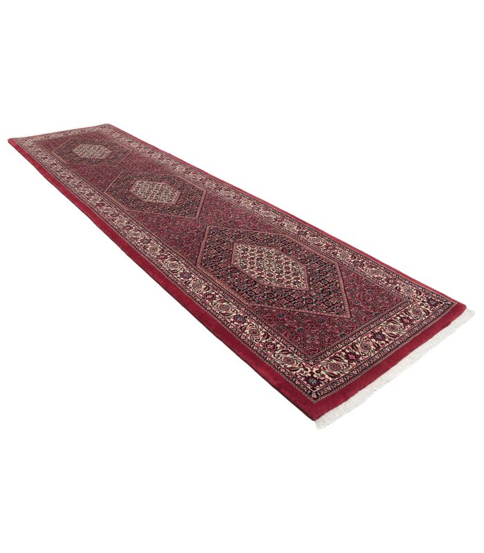 Bidjar with silk contours